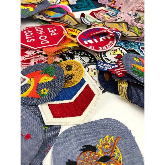 150 PC Assorted Sewing Applique Patches Iron on Sew On NEW Mixed Sequin Crafting - Picture 3 of 16